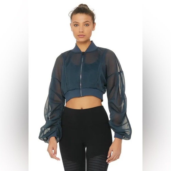 ALO‎ YOGA Field Crop Jacket in Eclipse - Picture 1 of 9